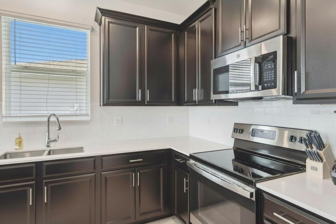 822 Kapi Drive , Groveland, FL 34736 Photo