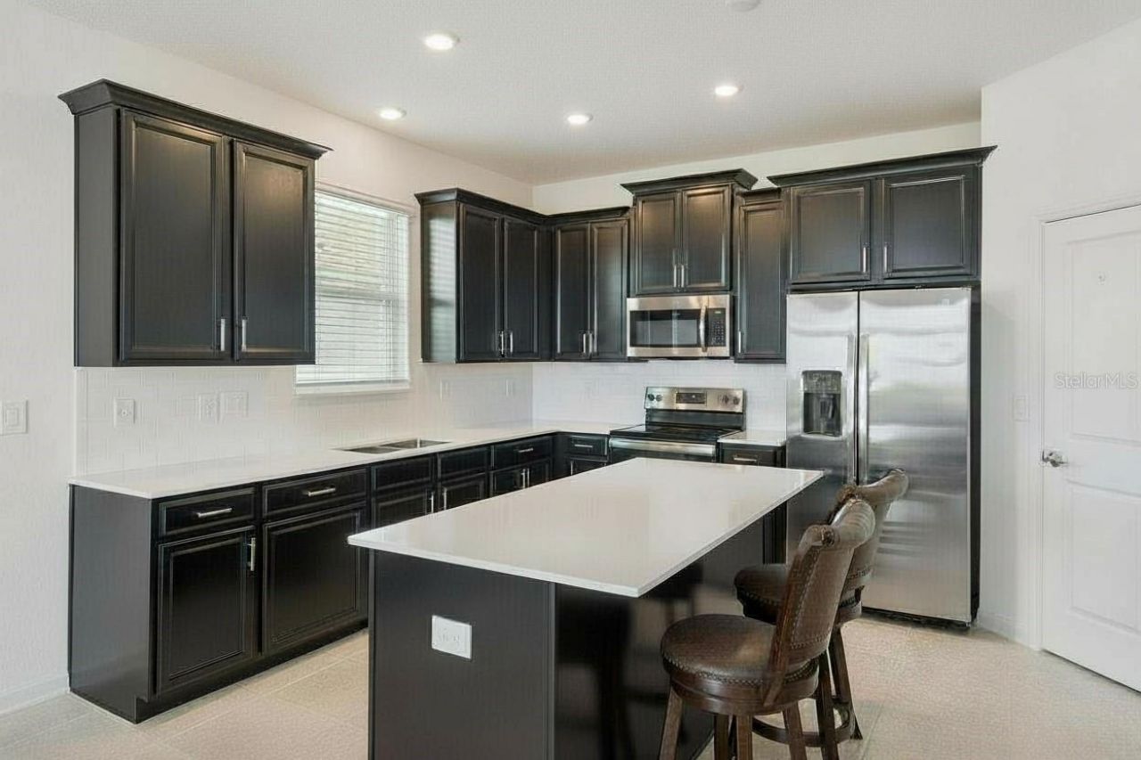 822 Kapi Drive , Groveland, FL 34736 Photo
