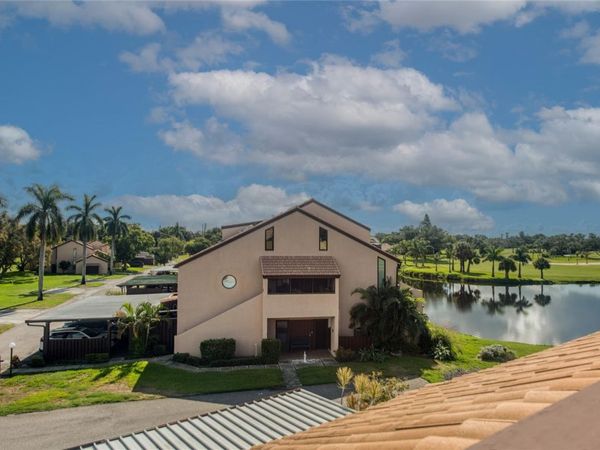 1328 PELICAN CREEK CROSSING, Unit D, ST PETERSBURG, FL 33707