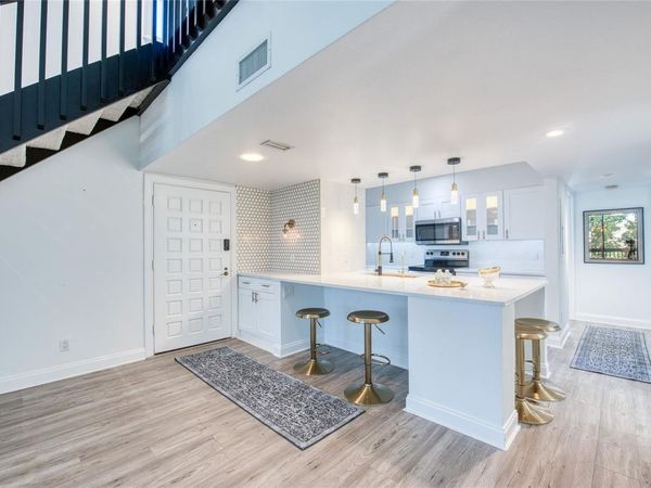 1328 PELICAN CREEK CROSSING , Unit D, ST PETERSBURG, FL 33707