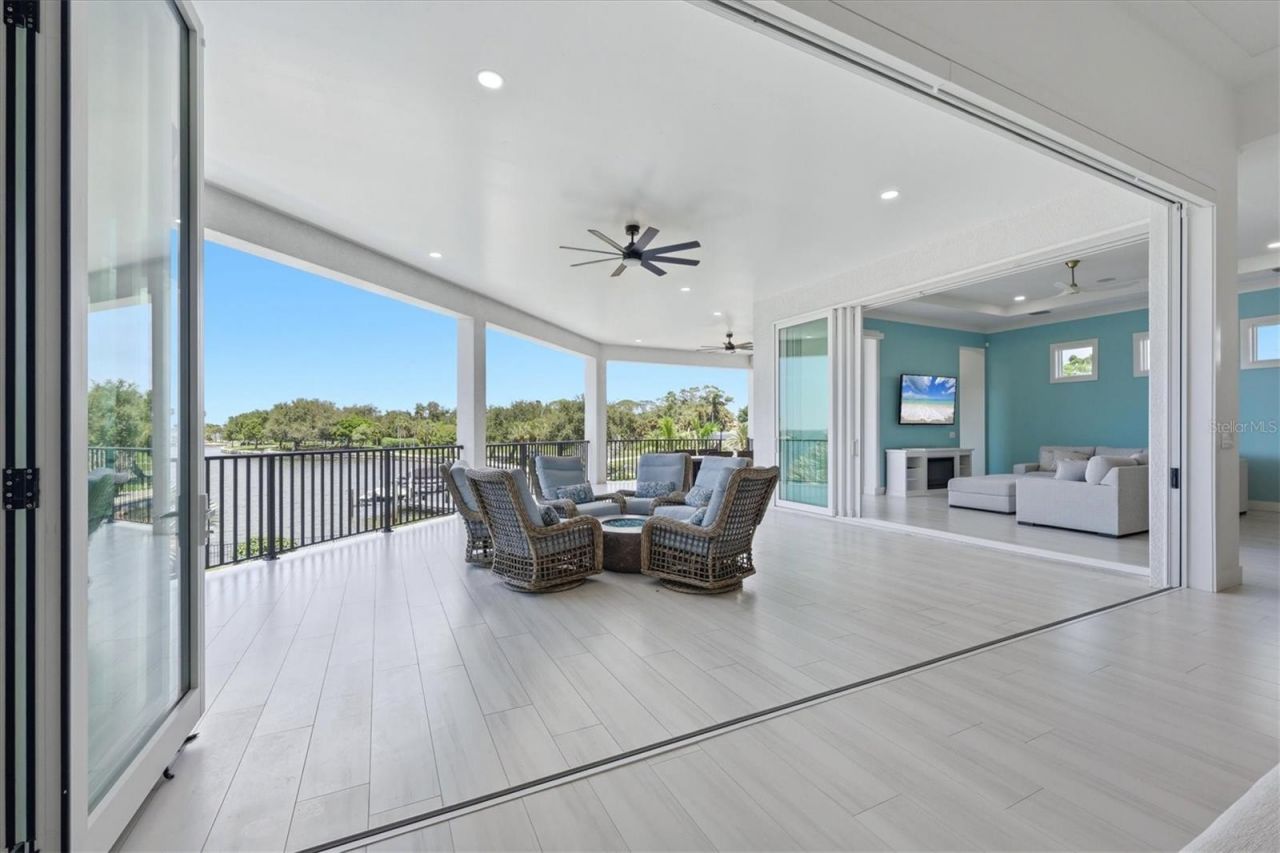 387 S Shore Drive, Sarasota, FL 34234 Photo