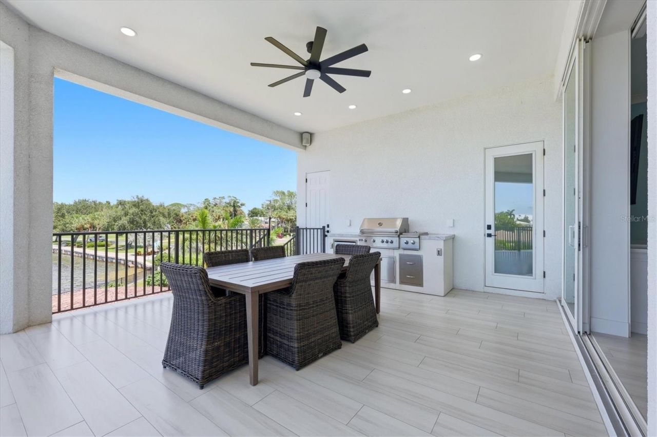 387 S Shore Drive, Sarasota, FL 34234 Photo