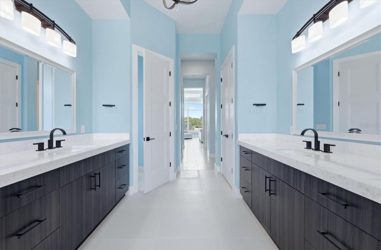 387 S Shore Drive, Sarasota, FL 34234 Photo