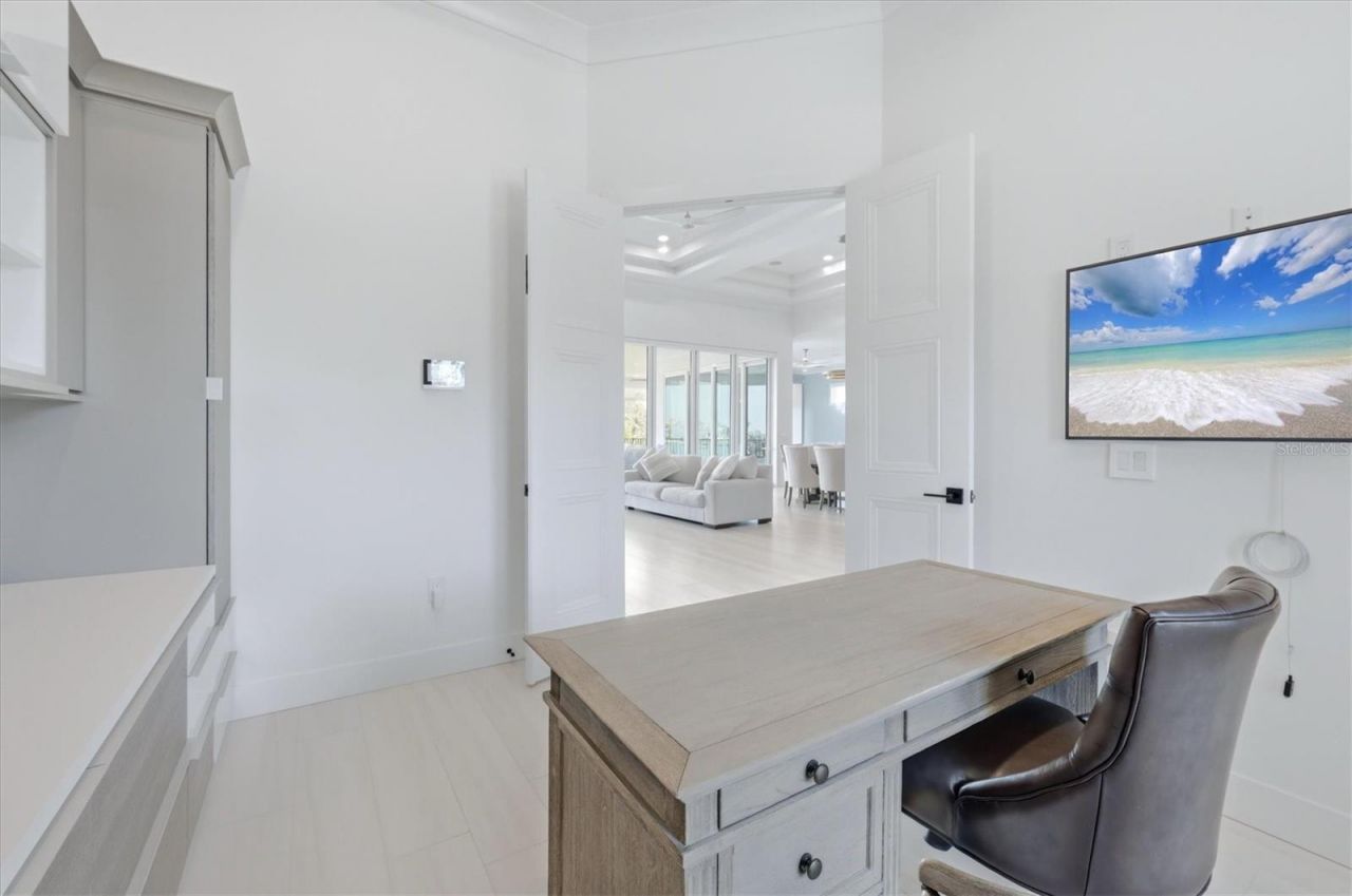 387 S Shore Drive, Sarasota, FL 34234 Photo
