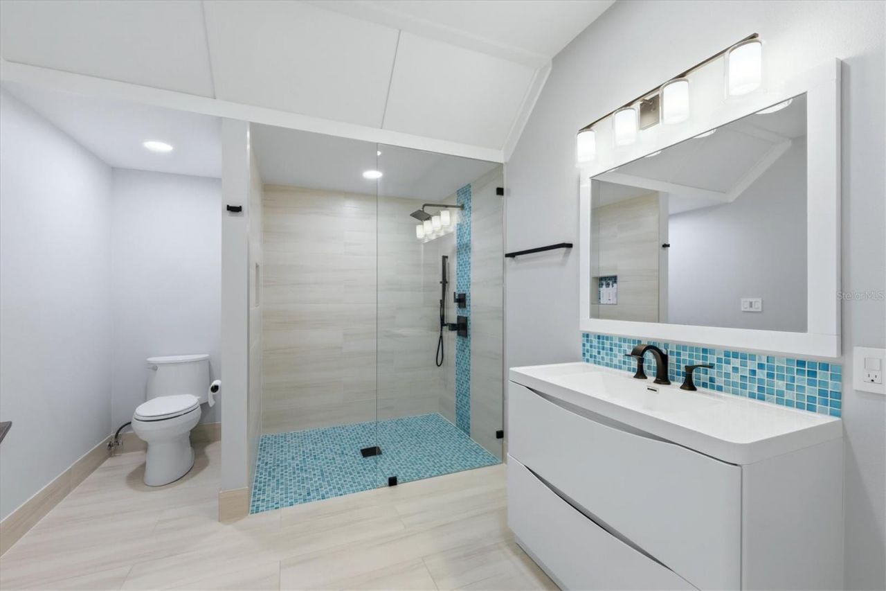 387 S Shore Drive, Sarasota, FL 34234 Photo