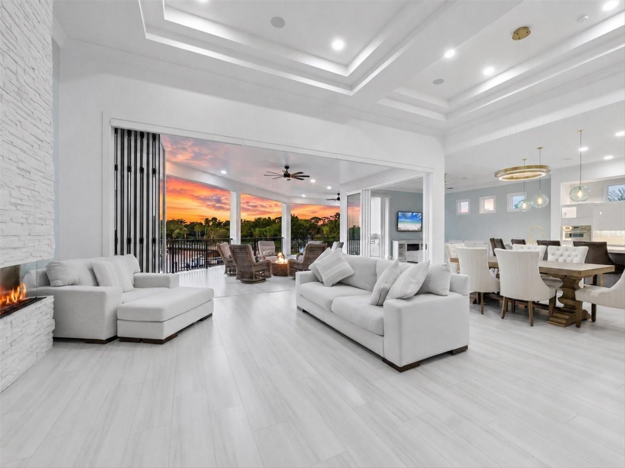 387 S Shore Drive, Sarasota, FL 34234 Photo