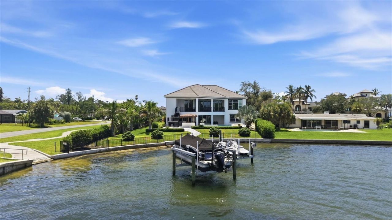 387 S Shore Drive, Sarasota, FL 34234 Photo
