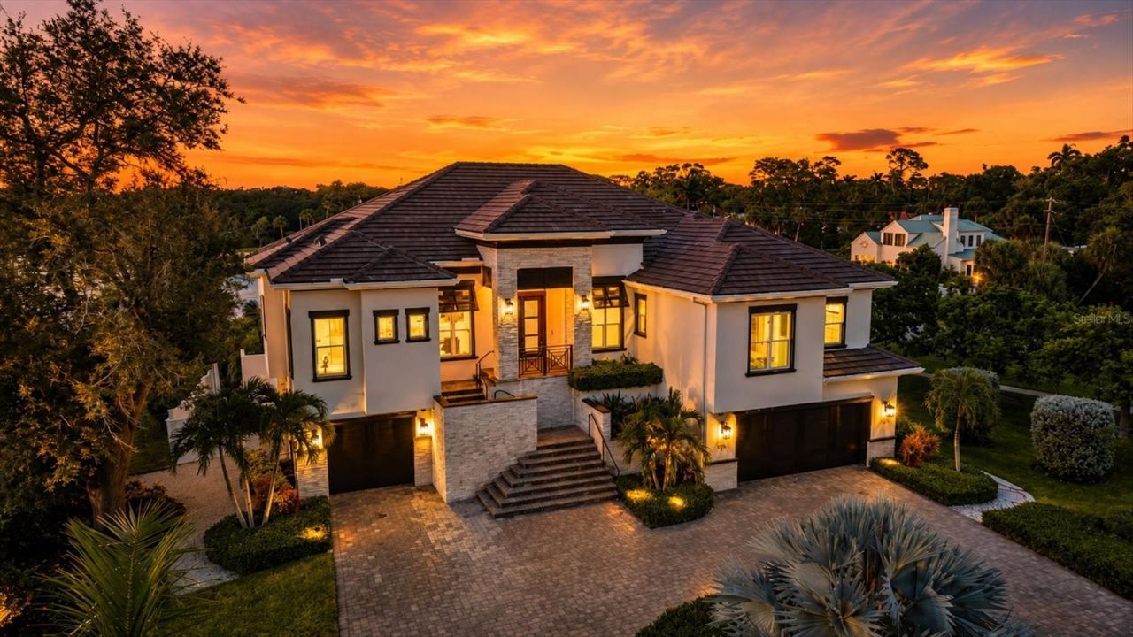 387 S Shore Drive, Sarasota, FL 34234 Photo
