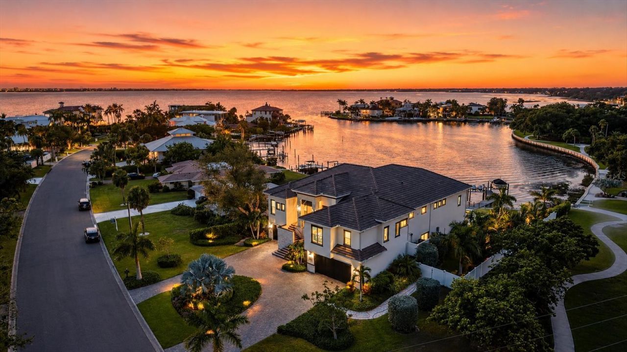 387 S Shore Drive, Sarasota, FL 34234 Photo