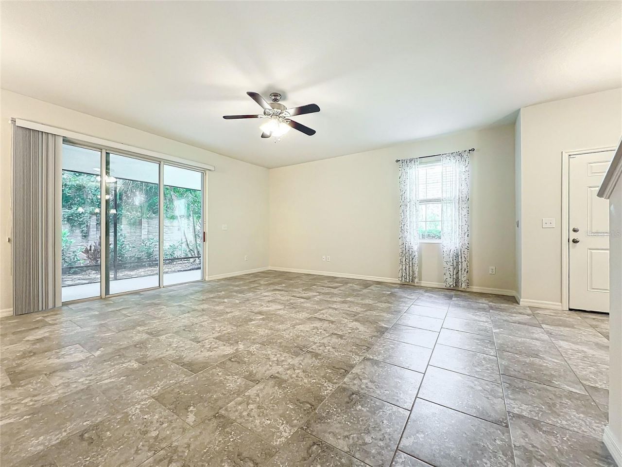 6428 Boxgrove Drive, Sarasota, FL 34240 Photo
