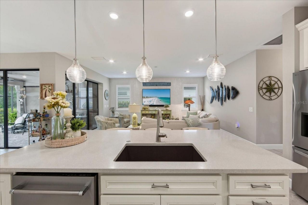 7608 Viola Loop , Bradenton, FL 34202 Photo