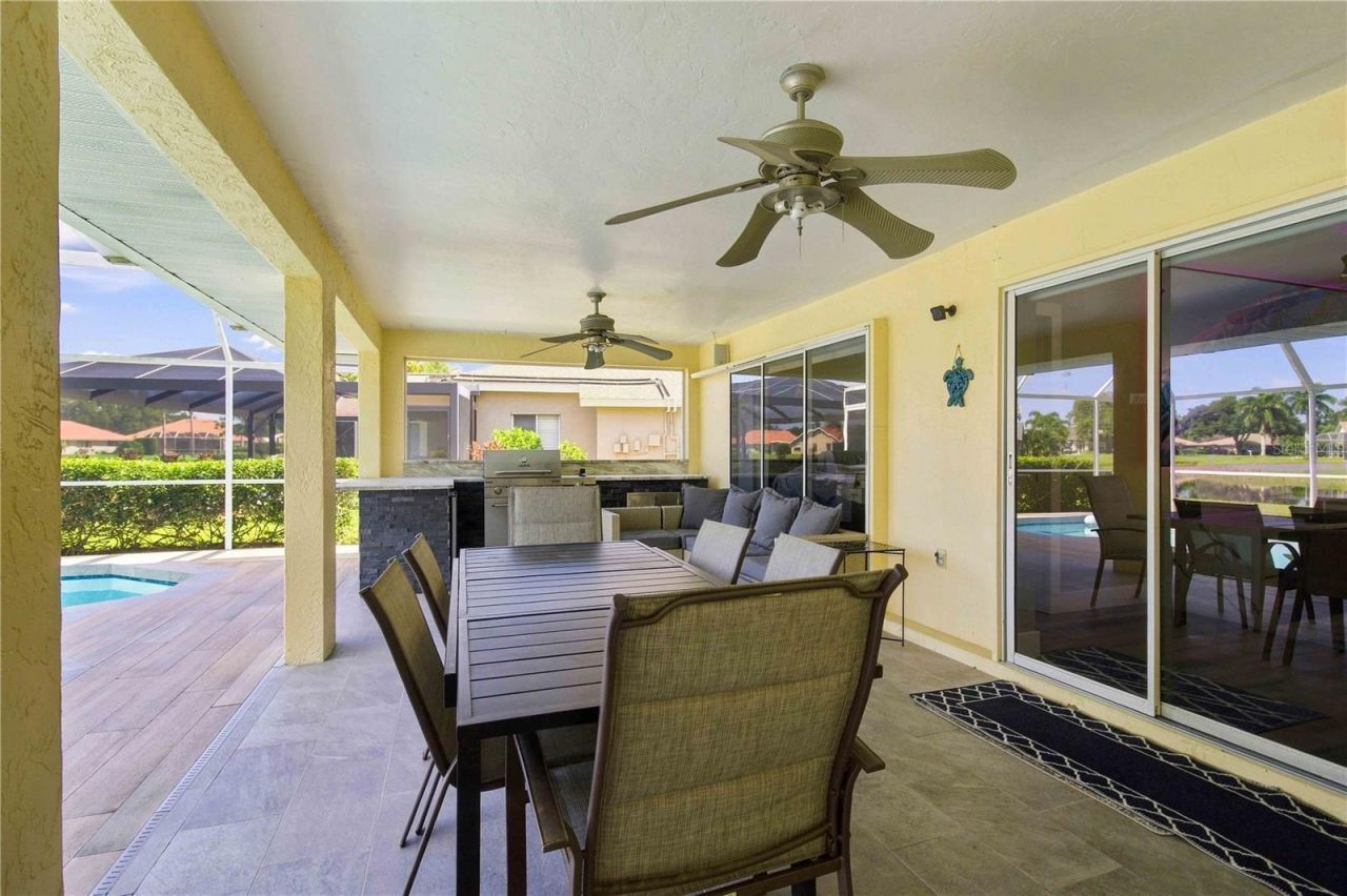 5833 Carriage Drive, Sarasota, FL 34243 Photo