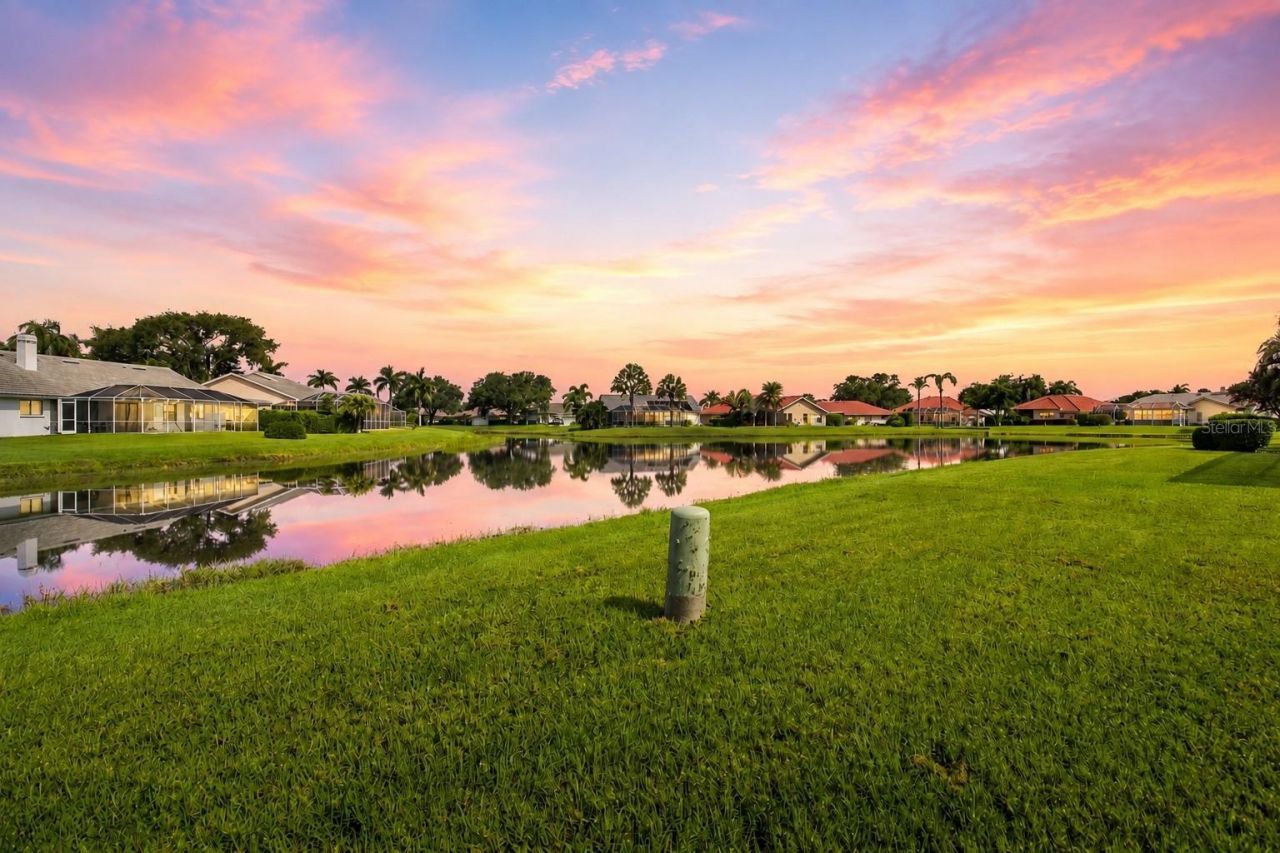 5833 Carriage Drive, Sarasota, FL 34243 Photo