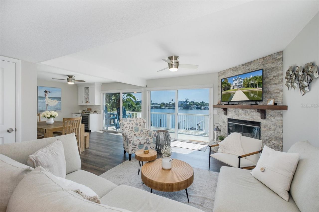 2501 Bay Boulevard, Indian Rocks Beach, FL 33785 Photo