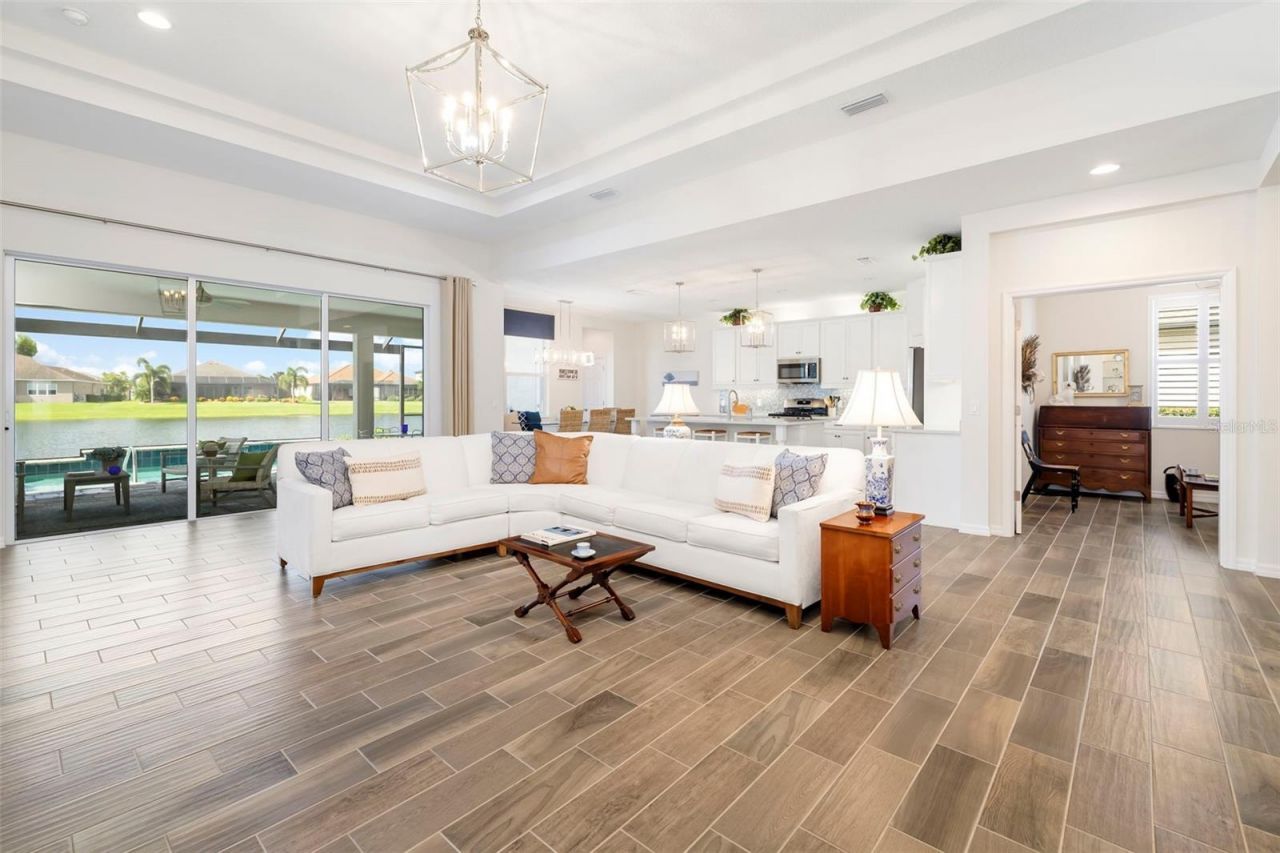 332 Chantilly Trail , Bradenton, FL 34212 Photo