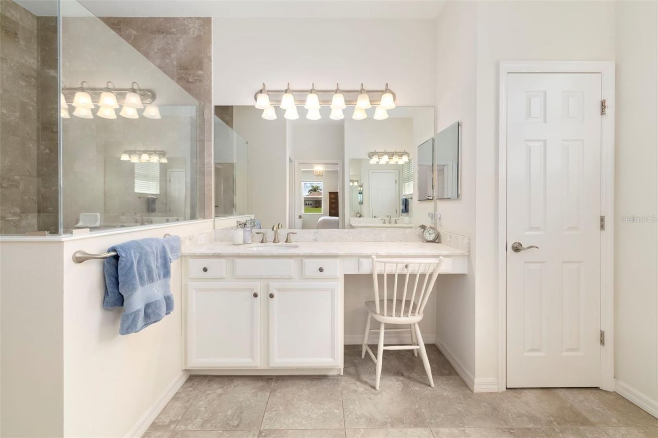 332 Chantilly Trail , Bradenton, FL 34212 Photo