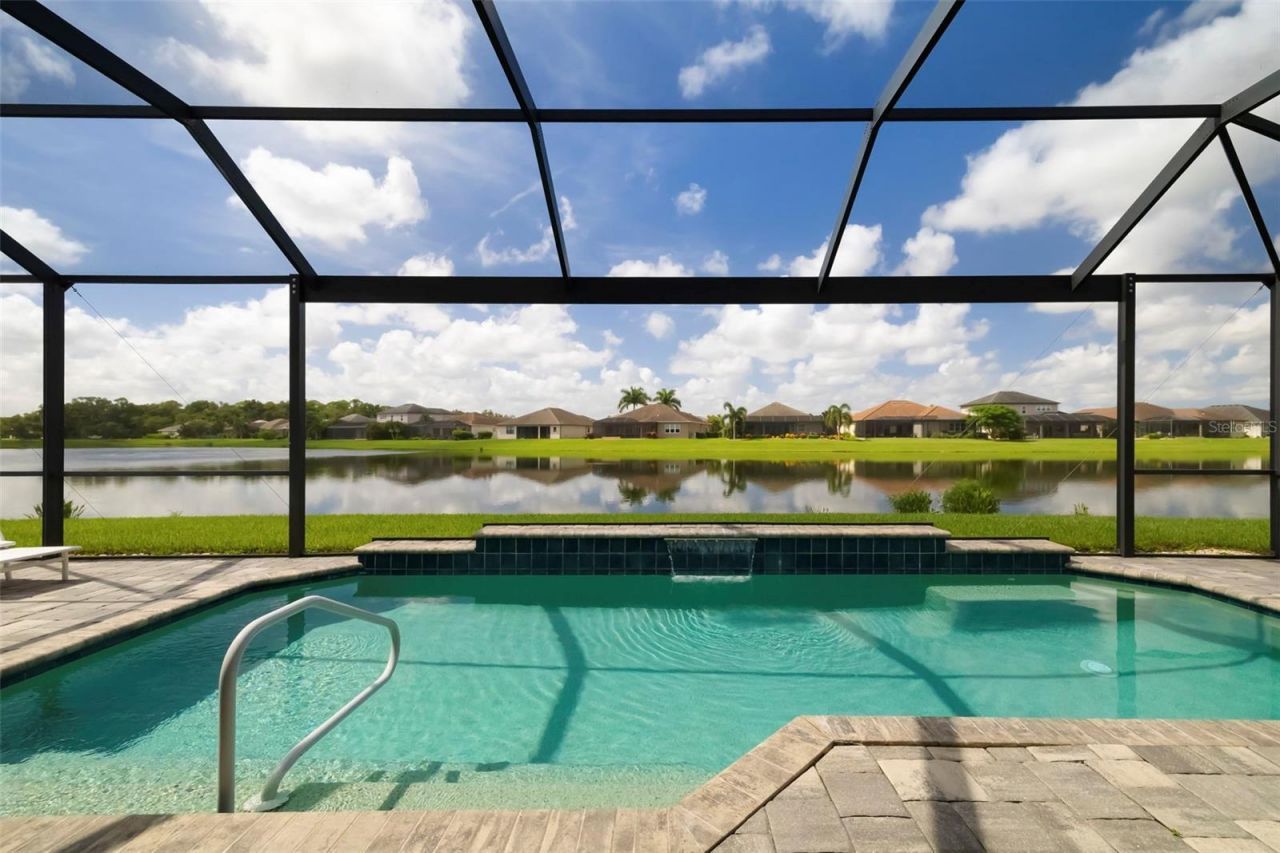 332 Chantilly Trail , Bradenton, FL 34212 Photo