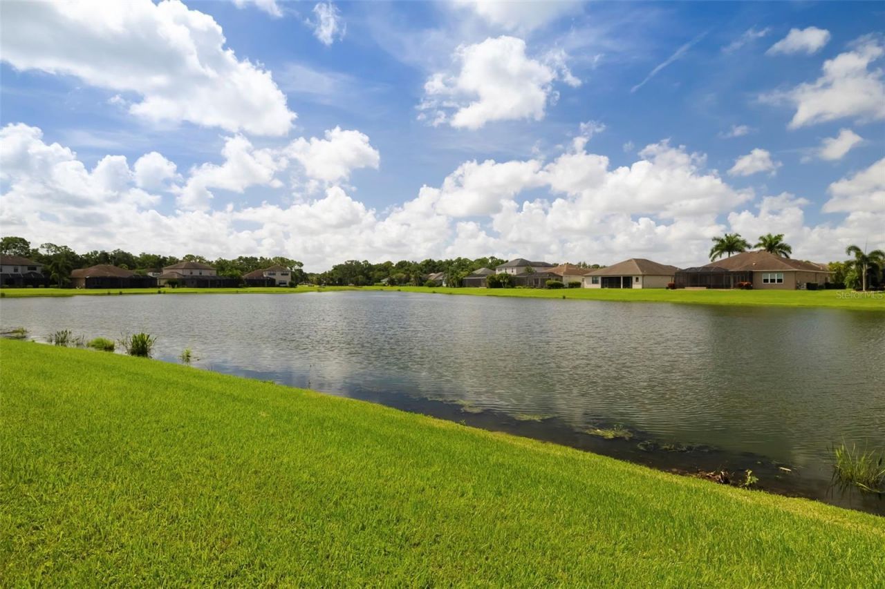 332 Chantilly Trail , Bradenton, FL 34212 Photo