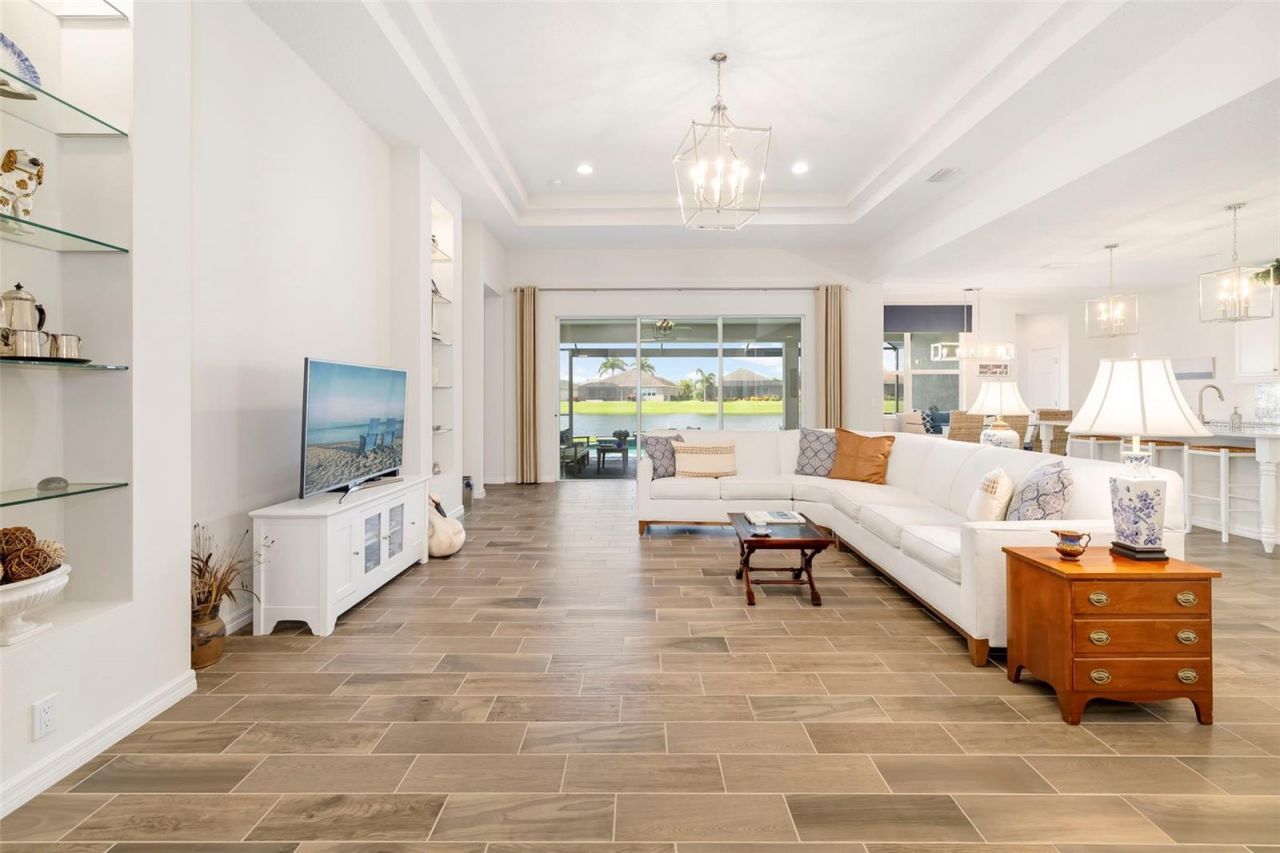 332 Chantilly Trail , Bradenton, FL 34212 Photo