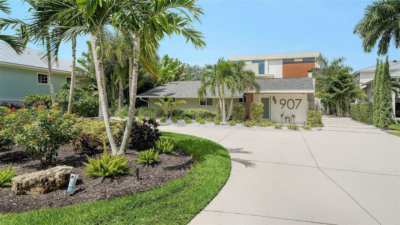 907 35th Avenue Drive W, Palmetto, FL 34221 Photo