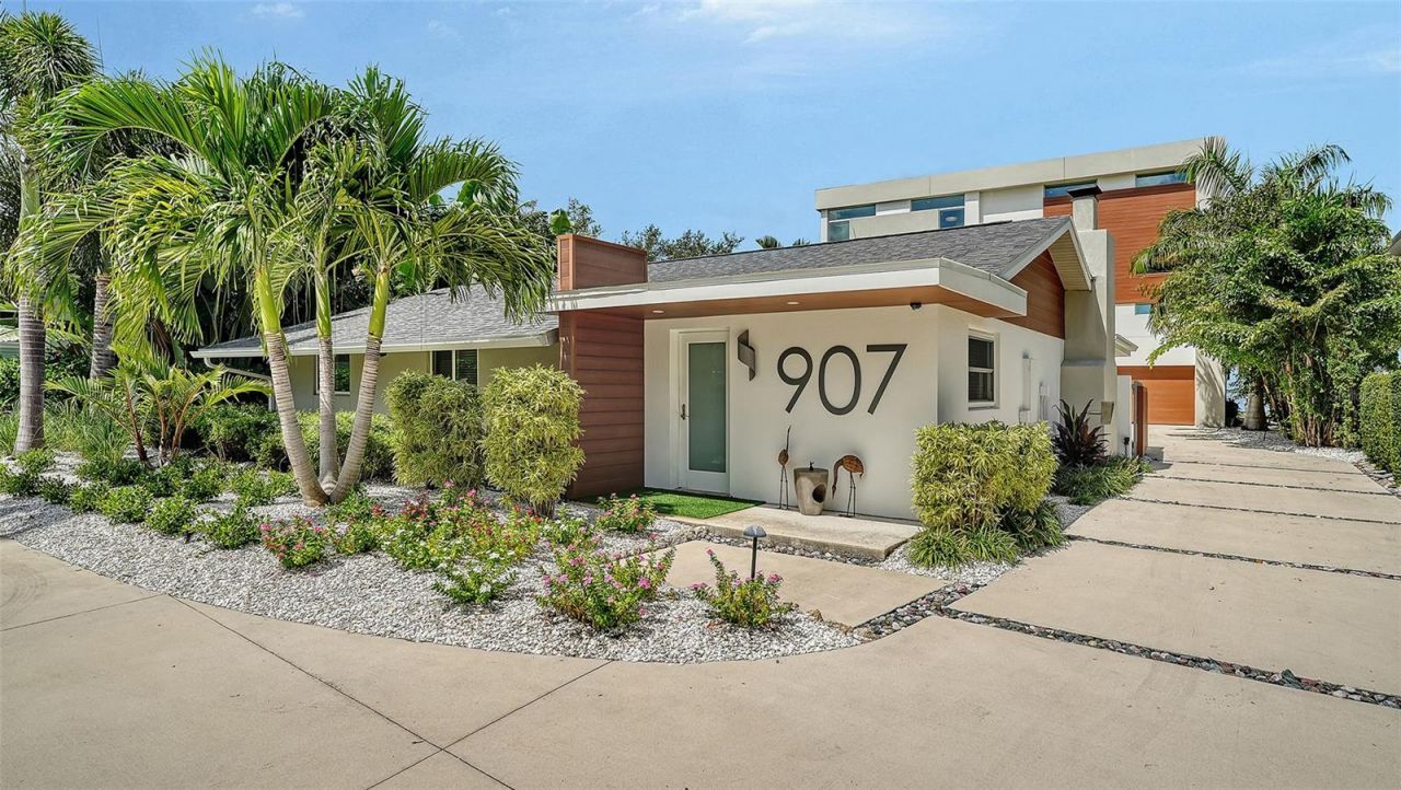 907 35th Avenue Drive W, Palmetto, FL 34221 Photo