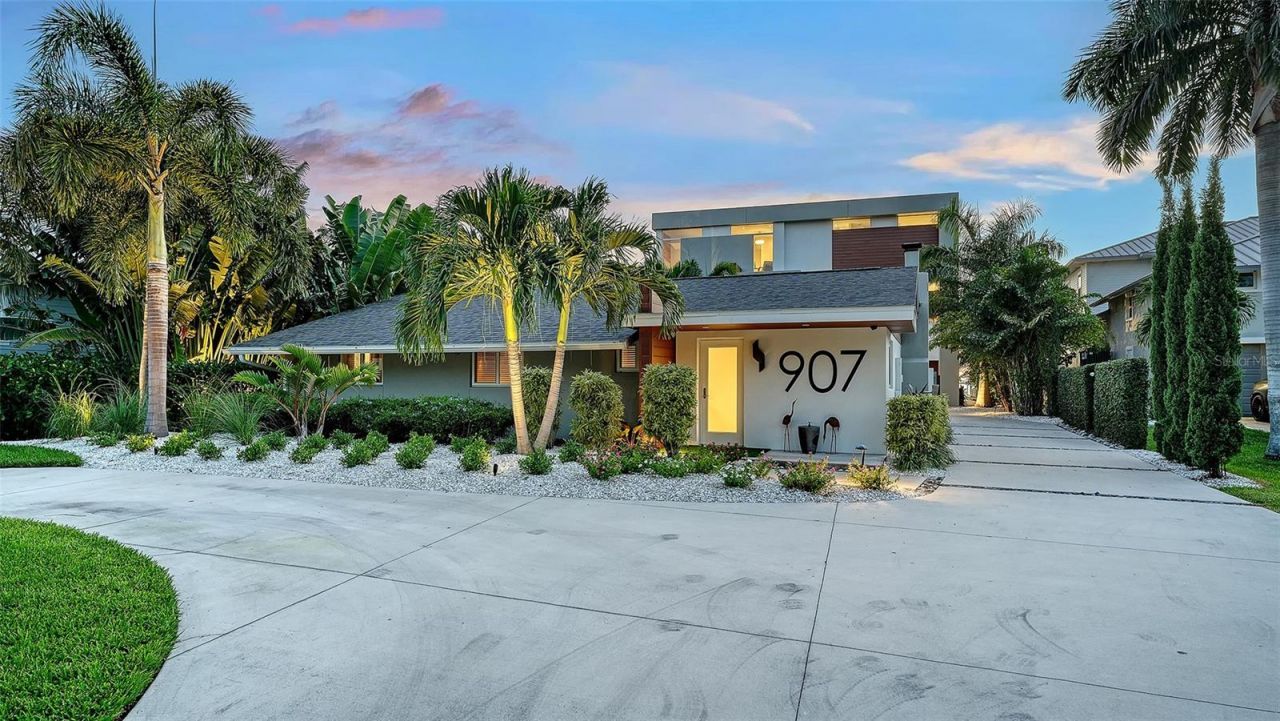 907 35th Avenue Drive W, Palmetto, FL 34221 Photo
