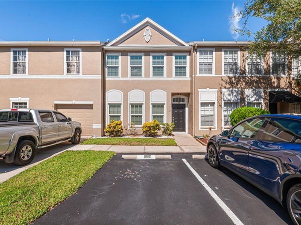 10112 FARMINGDALE PLACE , TAMPA, FL 33624