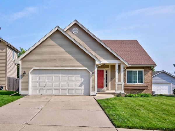 916 SE Chaparal Drive, Ankeny, IA 50021