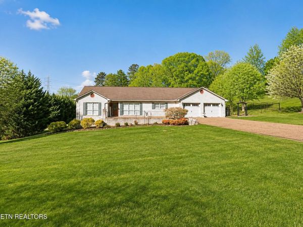 1209 Andes Rd, Knoxville, TN 37931