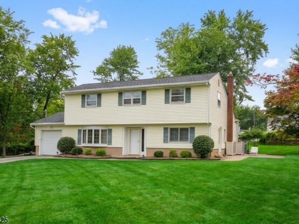 9 Korda Pl, Hanover, NJ 07927