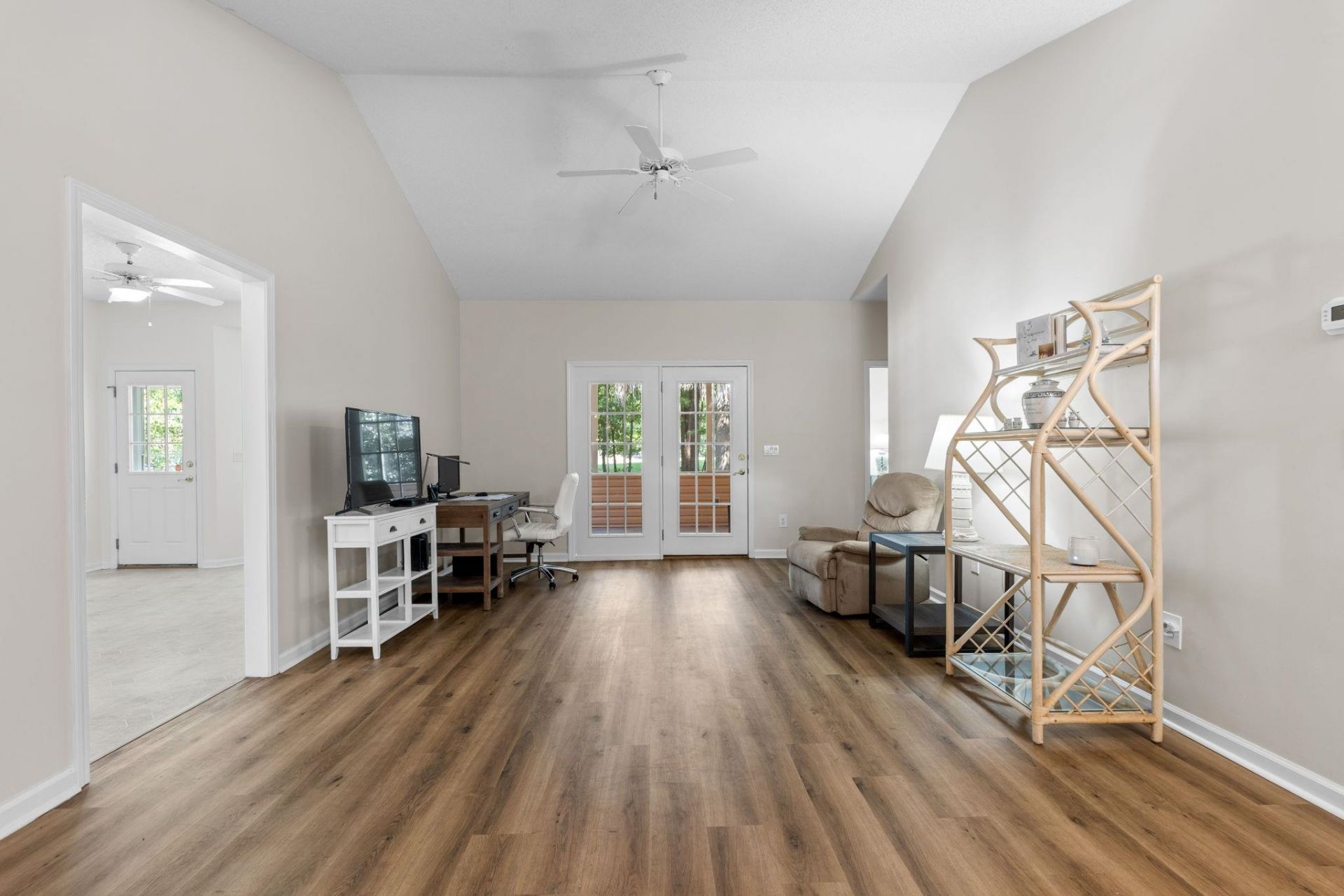 2613 Brick Dr. Photo 5