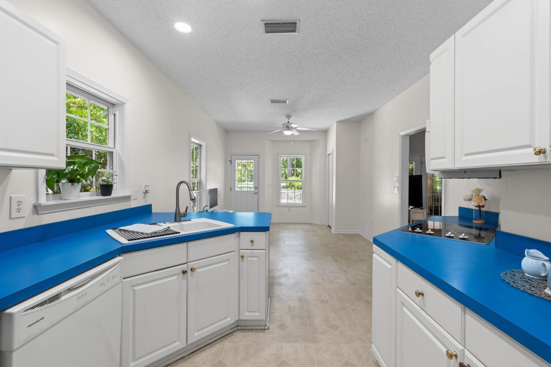 2613 Brick Dr. Photo 9