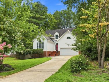 213 Avent Pines Lane, Holly Springs, NC 27540