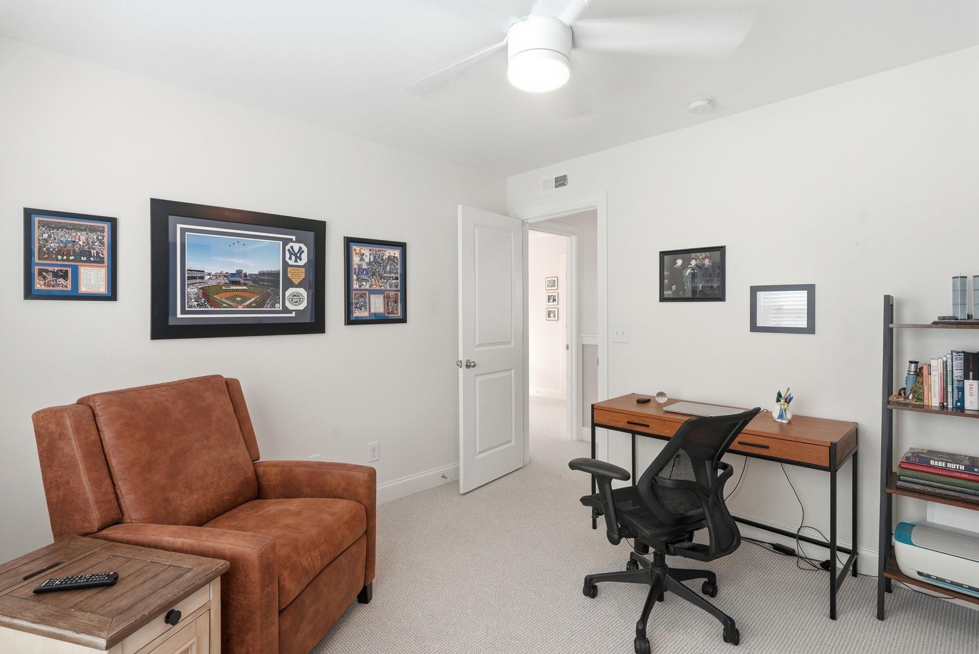 2909 Swamp Sparrow Circle Photo 17