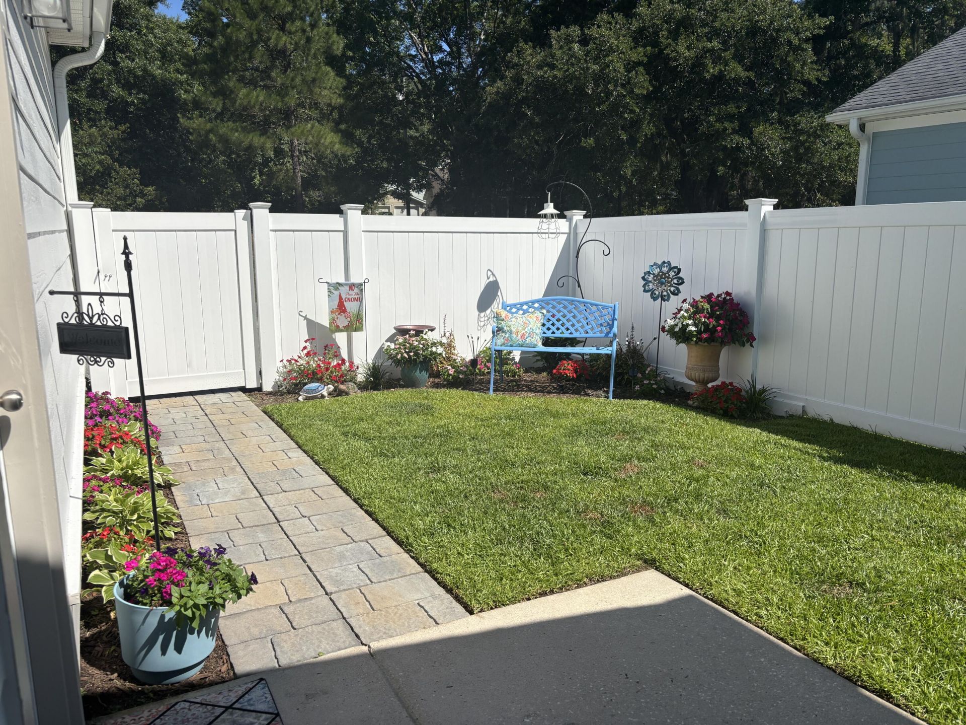 2909 Swamp Sparrow Circle Photo 33