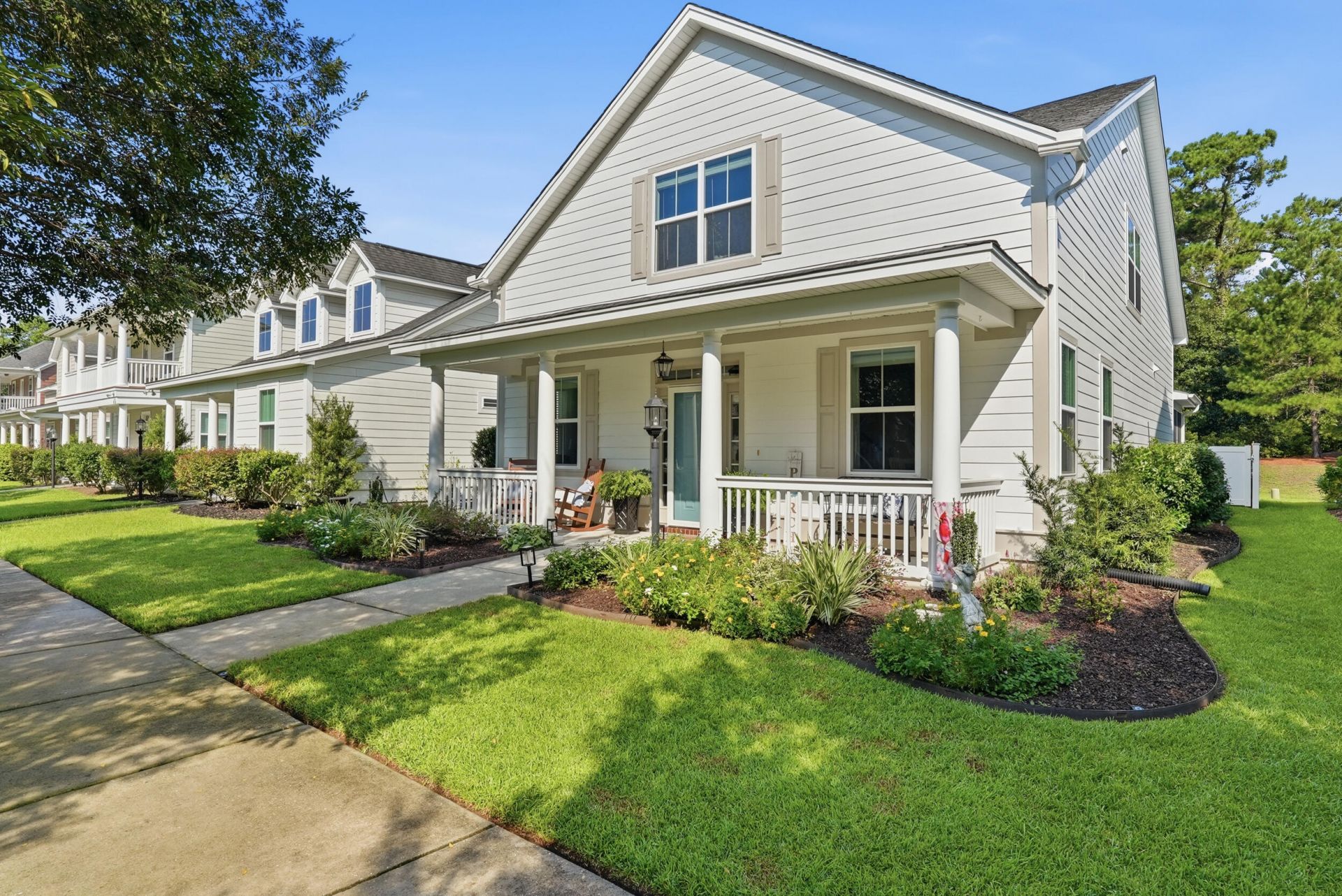 2909 Swamp Sparrow Circle Photo 39