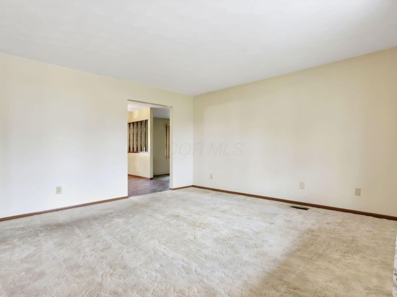 1550 Constitution Drive , Newark, OH 43055 Photo 8