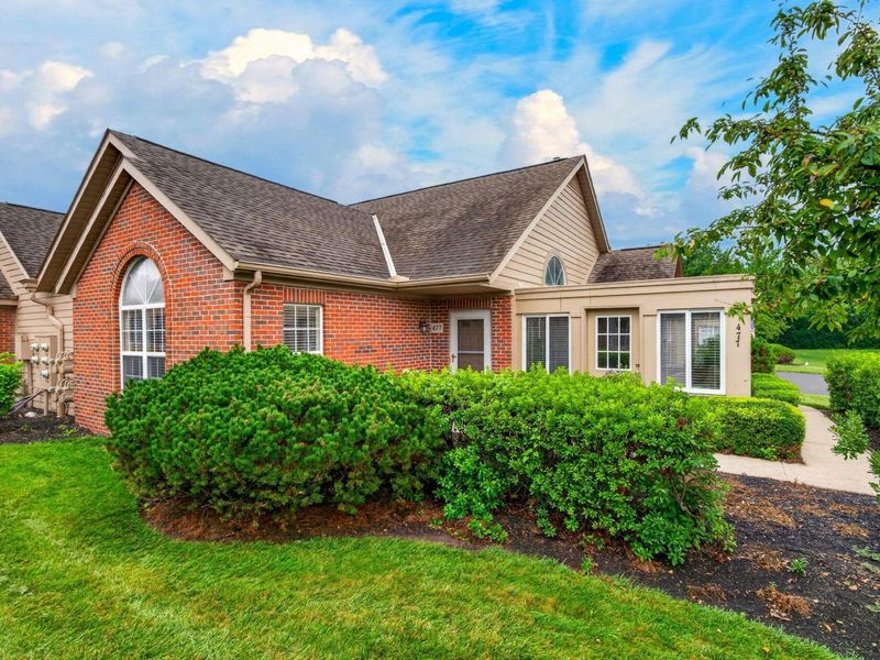 477 Saddlery Drive W, Unit 17, Gahanna, OH 43230 Photo 2