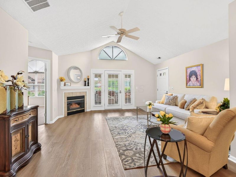 477 Saddlery Drive W, Unit 17, Gahanna, OH 43230 Photo 7