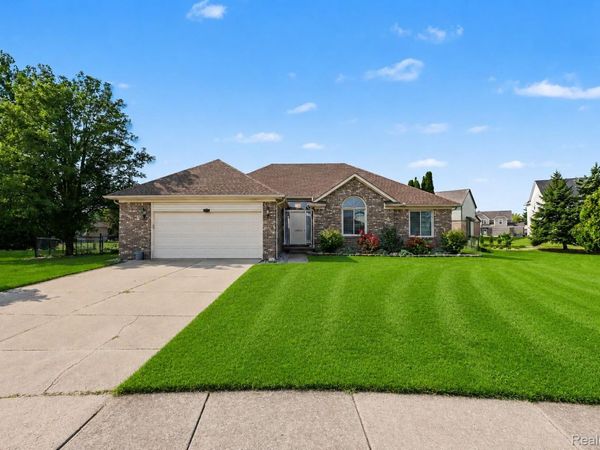 28355 Gamble Road, Chesterfield Township, Mi 48047