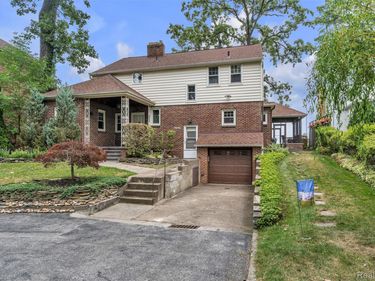 4796 Lakeshore Road, Fort Gratiot Township, Mi 48059