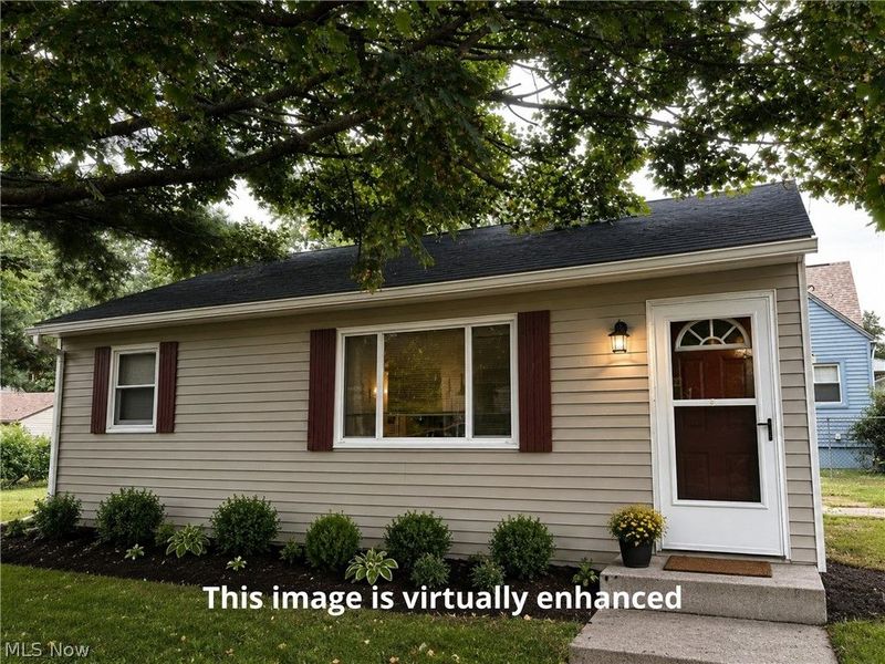 1915 Flint Avenue, Akron, OH 44305 Photo 2