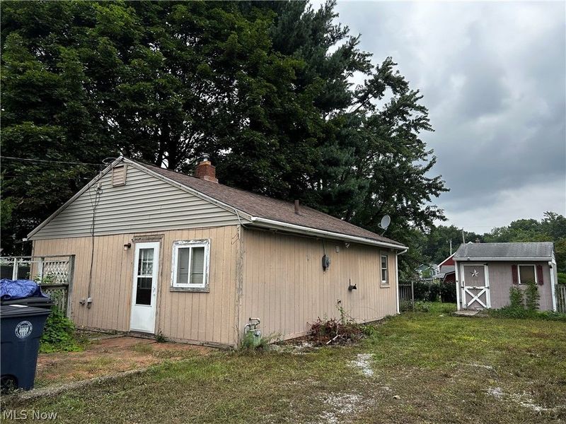 1915 Flint Avenue, Akron, OH 44305 Photo 5