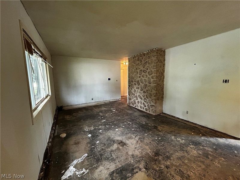 1915 Flint Avenue, Akron, OH 44305 Photo 6