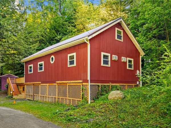 30 HERON RD, Clayville, NY 13322