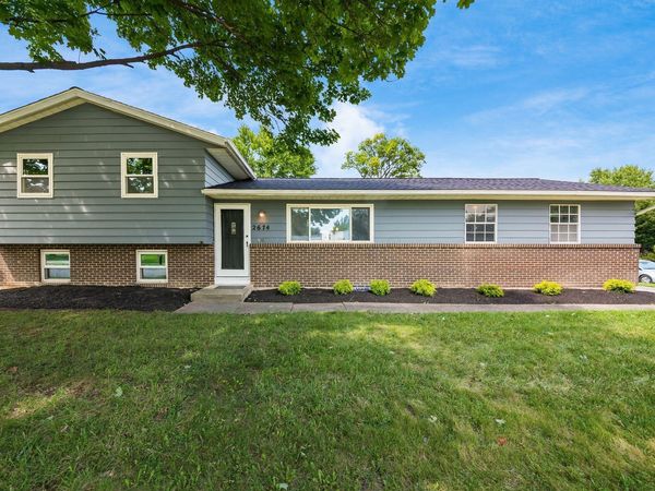 2674 Parlin Drive , Grove City, OH 43123