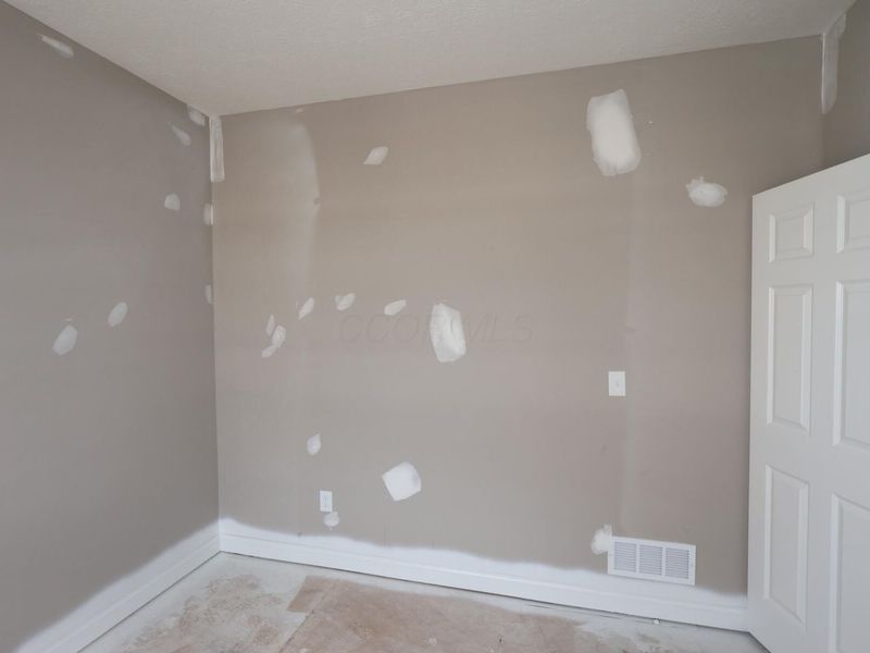 8211 Griffin Drive, Reynoldsburg, OH 43068 Photo 10