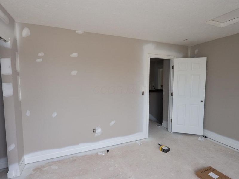 8211 Griffin Drive, Reynoldsburg, OH 43068 Photo 6