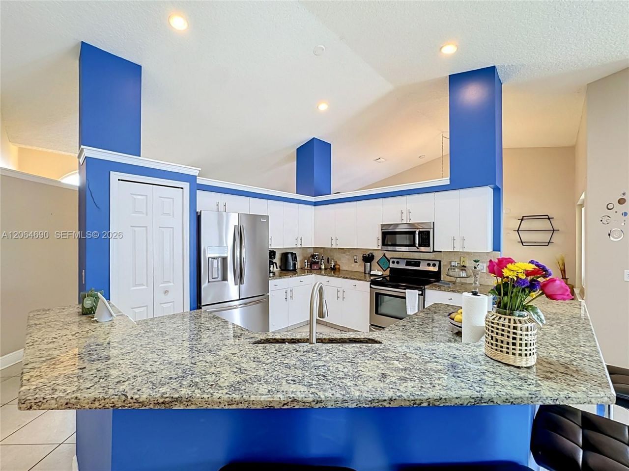 518 SW Lacroix Ave , Port Saint Lucie, FL 34953 Photo