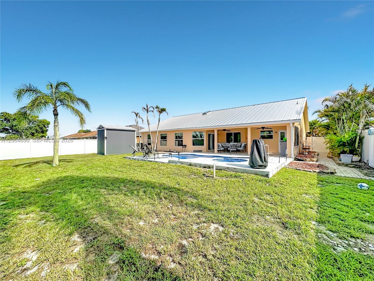 518 SW Lacroix Ave , Port Saint Lucie, FL 34953 Photo